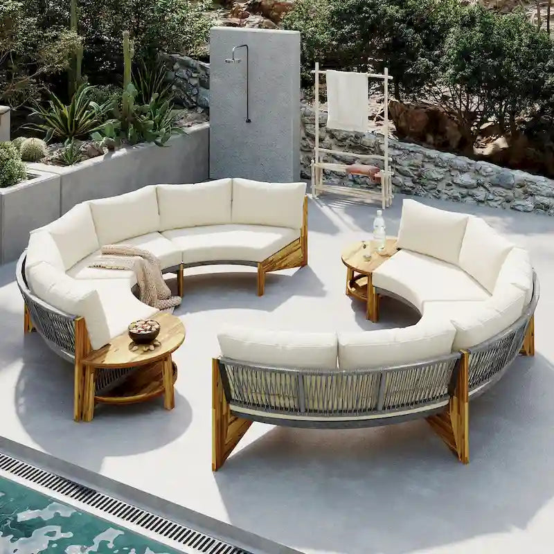 Sitzgruppe für 6 Personen im Außenbereich mit Polstern und 1 Couchtisch
