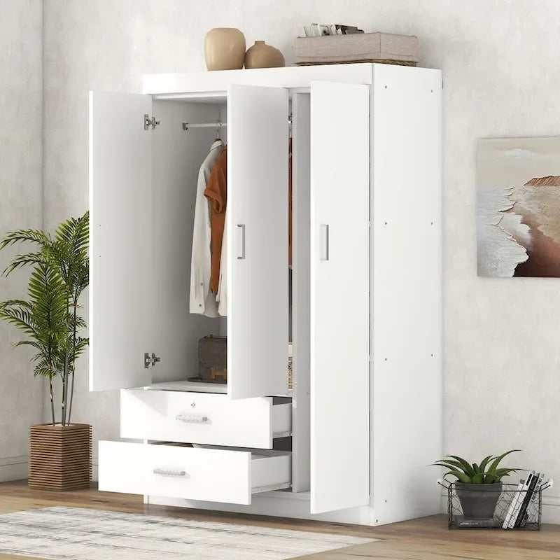 Guarda-roupa com 3 portas e 2 gavetas