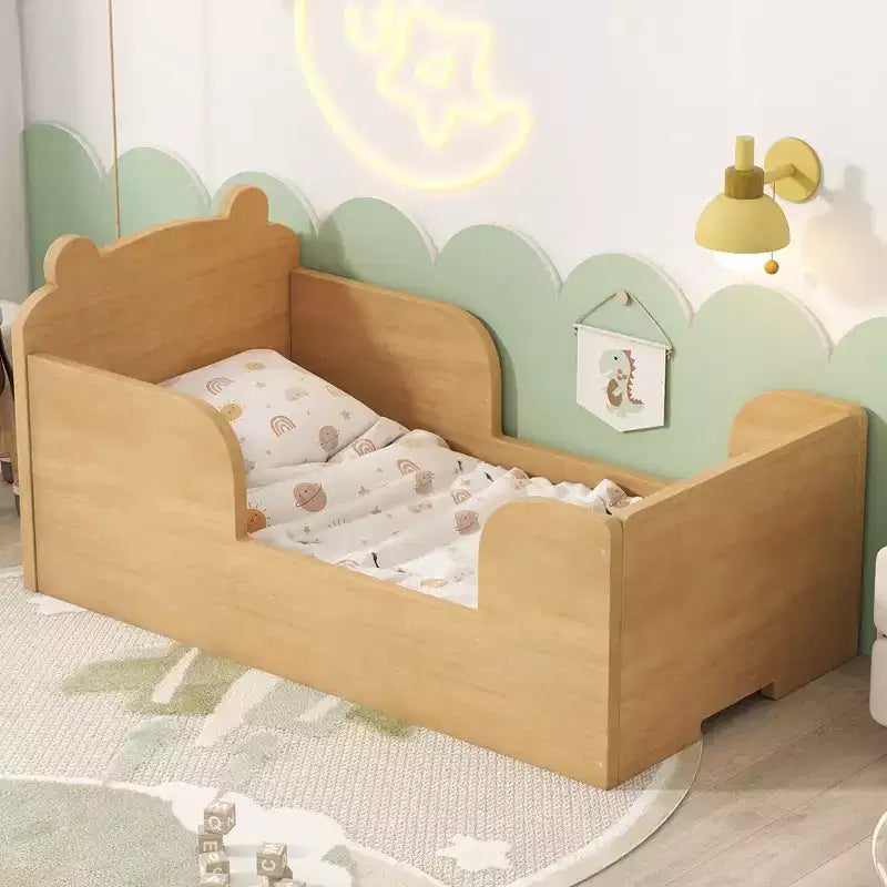 Lit au sol en forme d’ours Okak pour enfants de 3 à 6 ans, cadre de lit pour tout-petit avec barrière de sécurité, joli lit pour enfants en forme d’animal