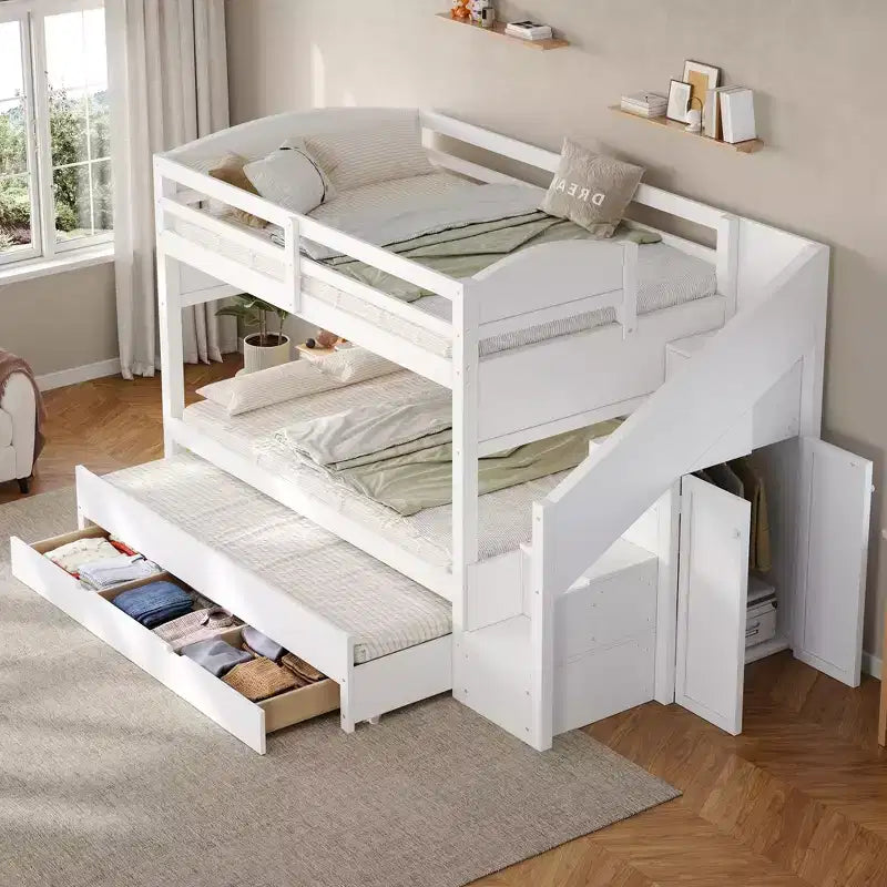 Patrová postel Whisen Twin XL s přistýlkou, úložným prostorem, schodištěm z masivního dřeva s úložným prostorem, šatní skříní a 3 zásuvkami, pro děti