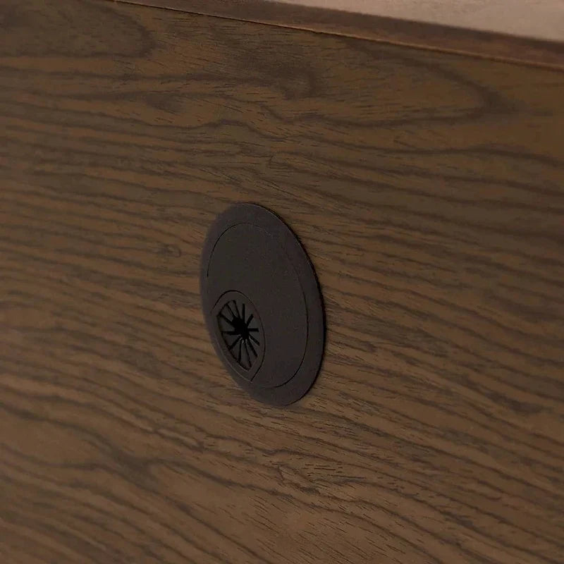 Minimalistický TV stolek se zásuvkami, masivní dřevěná mediální konzole s úložnými skříňkami, výklopnými dvířky, ořechovou dýhou, plně sestavený