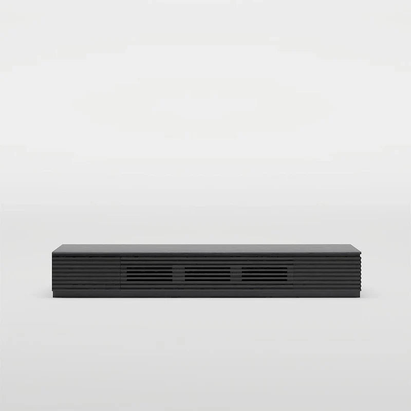Minimalistický TV stolek se zásuvkami, masivní dřevěná mediální konzole s úložnými skříňkami, výklopnými dvířky, ořechovou dýhou, plně sestavený