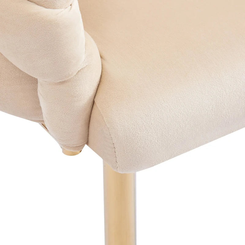 Poltrona d'accento di lusso fatta a mano con gambe dorate, poltrona moderna in velluto per soggiorno e camera da letto