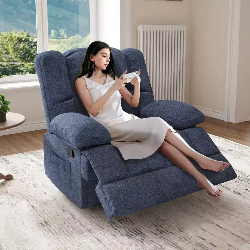 Blauer übergroßer Relaxsessel mit Wippfunktion und Chenille-Bezug