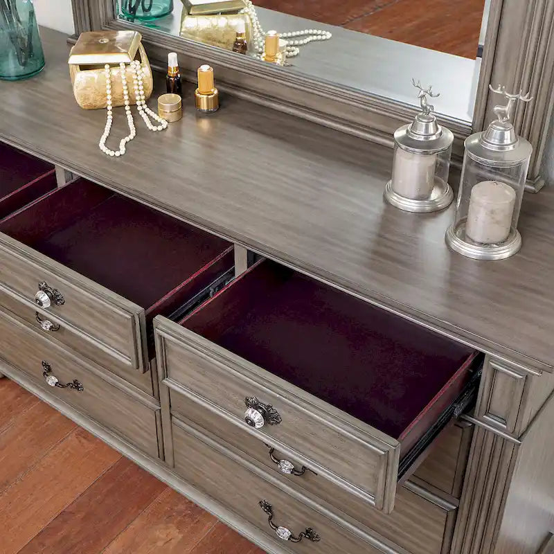 Vame traditionelles 2-teiliges Set aus Kommode mit 9 Schubladen und Spiegel von Furniture of America