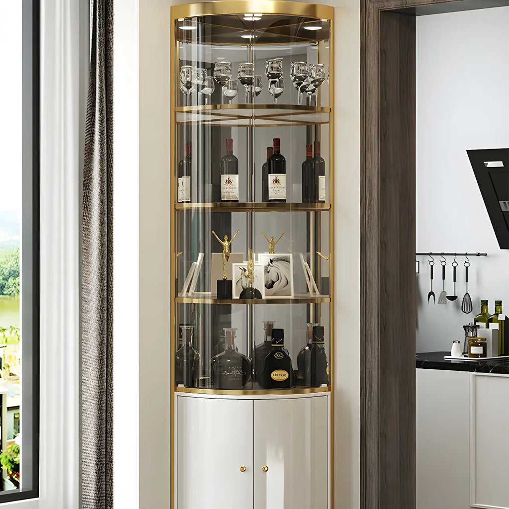 Vitrina de canto glamorosa com vidro brilhante e metal dourado, de formato arredondado