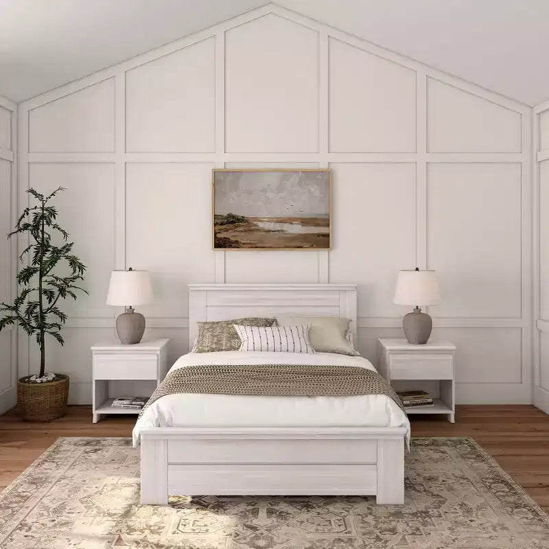 Estrutura de cama de tamanho casal Plank+Beam estilo quinta, com cabeceira, cama de plataforma em madeira maciça