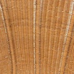 Blossom Boho-Akzentstuhl aus Honig-Rattan in Blumenform
