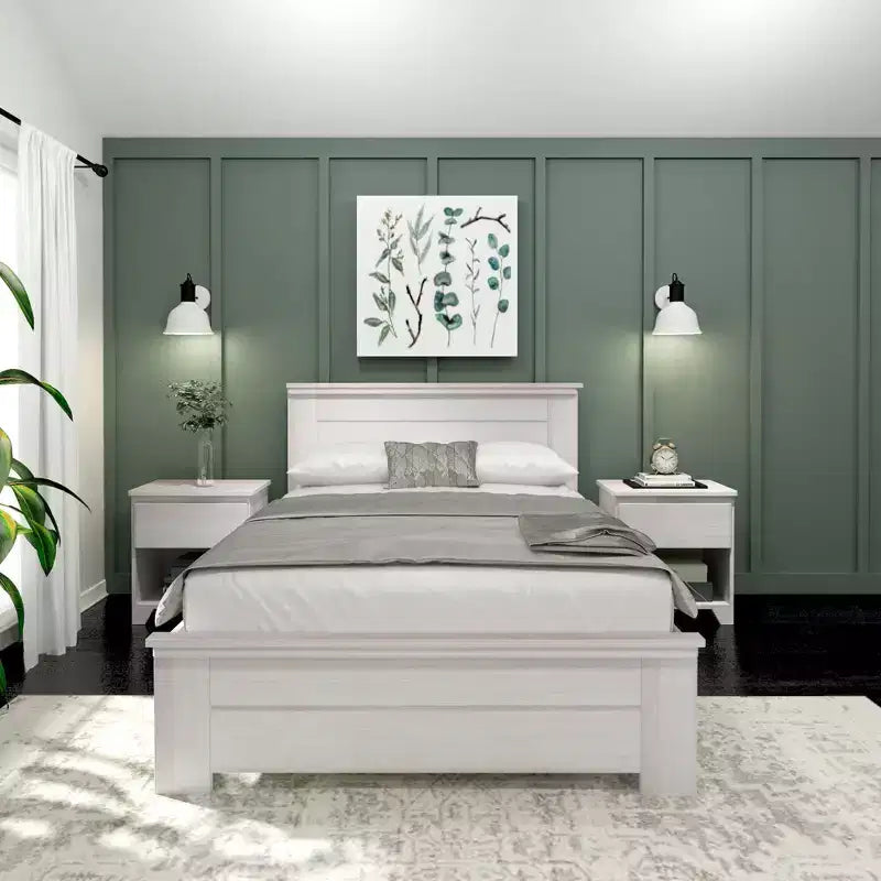 Estrutura de cama de tamanho casal Plank+Beam estilo quinta, com cabeceira, cama de plataforma em madeira maciça