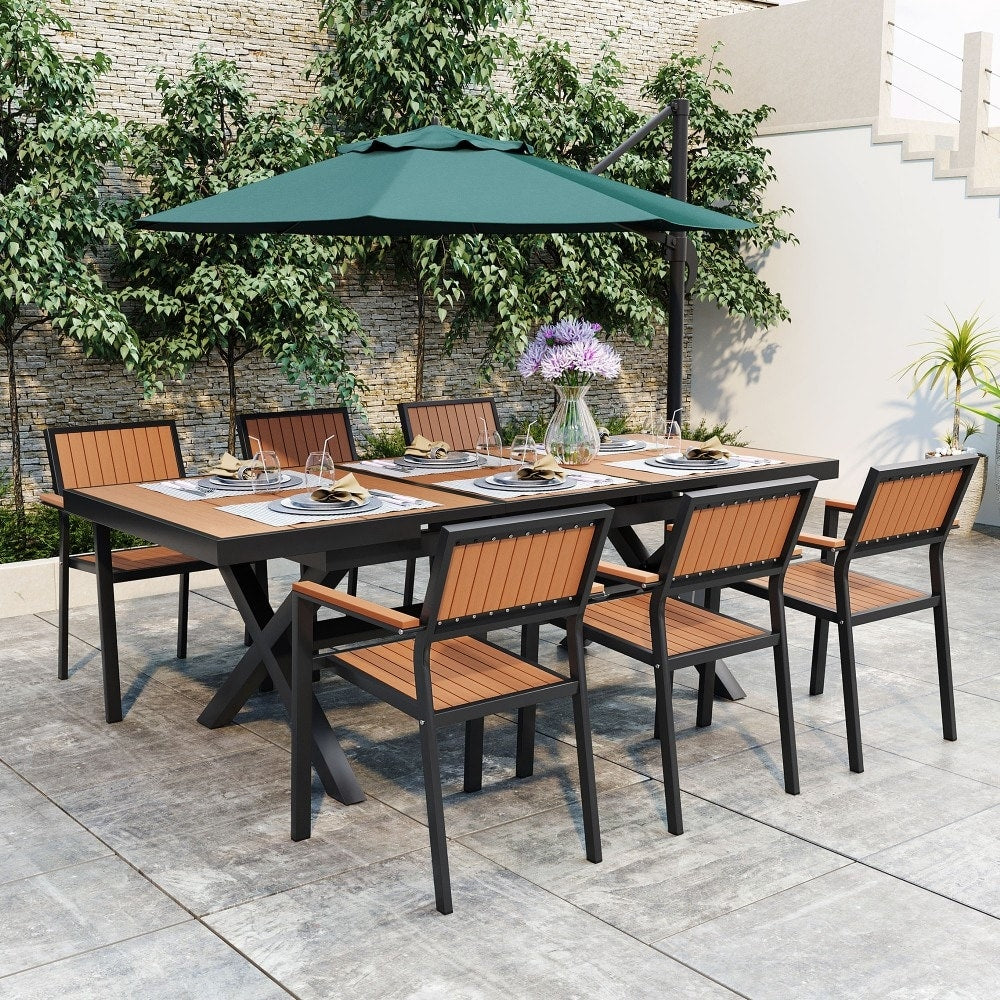 Set da pranzo moderno da esterno da 7 pezzi con sei sedie e un tavolo allungabile per il patio