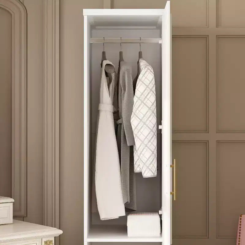 Famapy Luxe witte modulaire kledingkast met goudkleurig beslag: deuren met panelen + ontwerp met gemengde deuren  Elegante kast op maat voor slaapkamers
